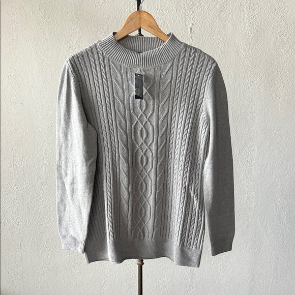 Karen Scott Sweaters - NWT Karen Scott Knit Sweater Size Medium